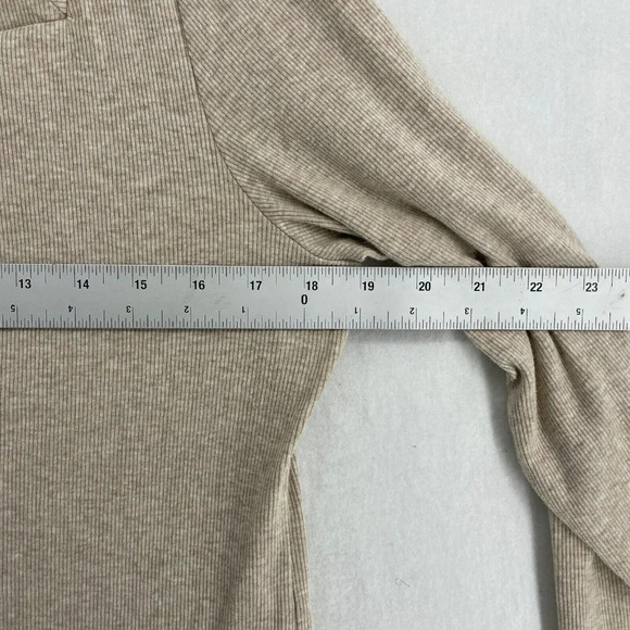 Old Navy Sweater Women's Sz L Beige Slim Fit Square Neck Ribbed Pullover - Picture 3 of 11